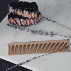 Golden Jetset Comb